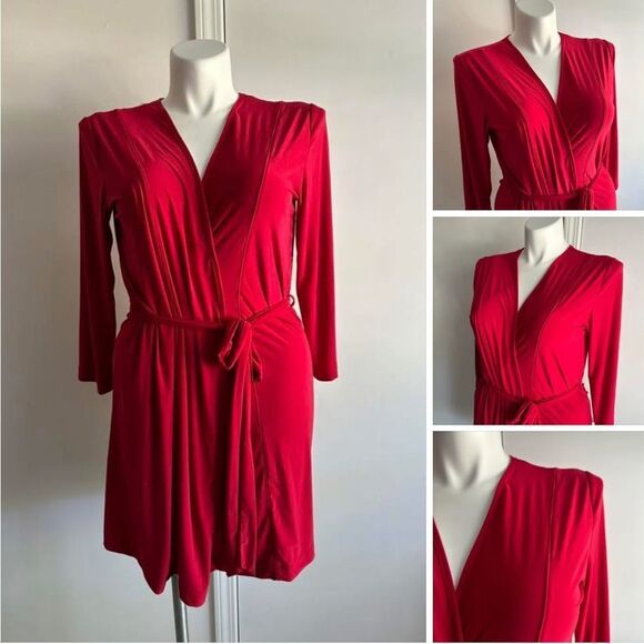 Red Robe/Loungewear, Size L/XL, Ambrielle - Picture 1 of 9